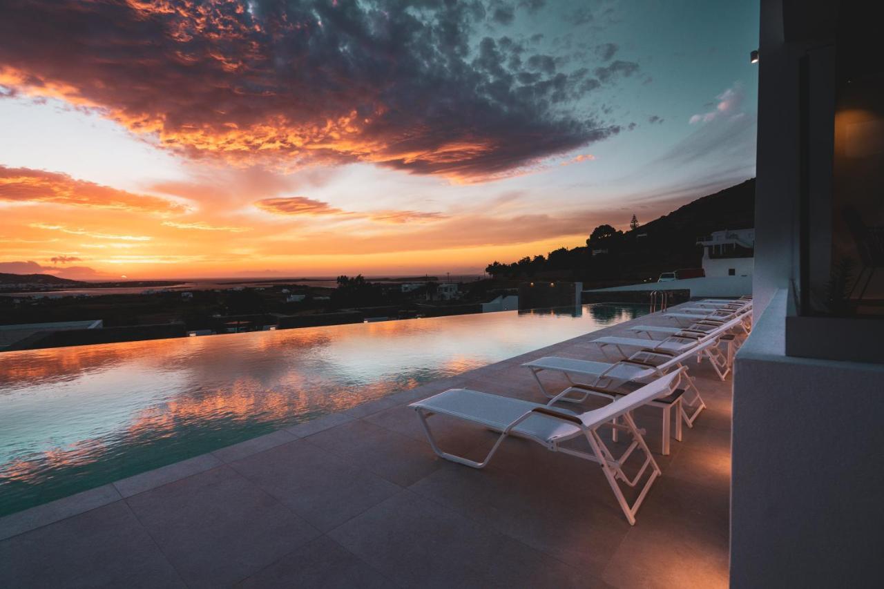 Kouros Blanc Resort & Suites Pounda Bagian luar foto