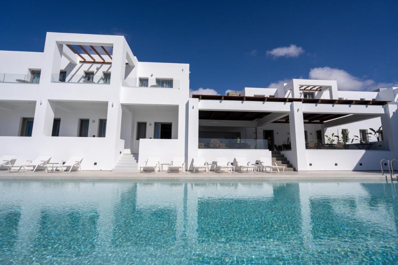Kouros Blanc Resort & Suites Pounda Bagian luar foto