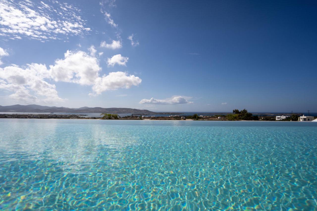 Kouros Blanc Resort & Suites Pounda Bagian luar foto