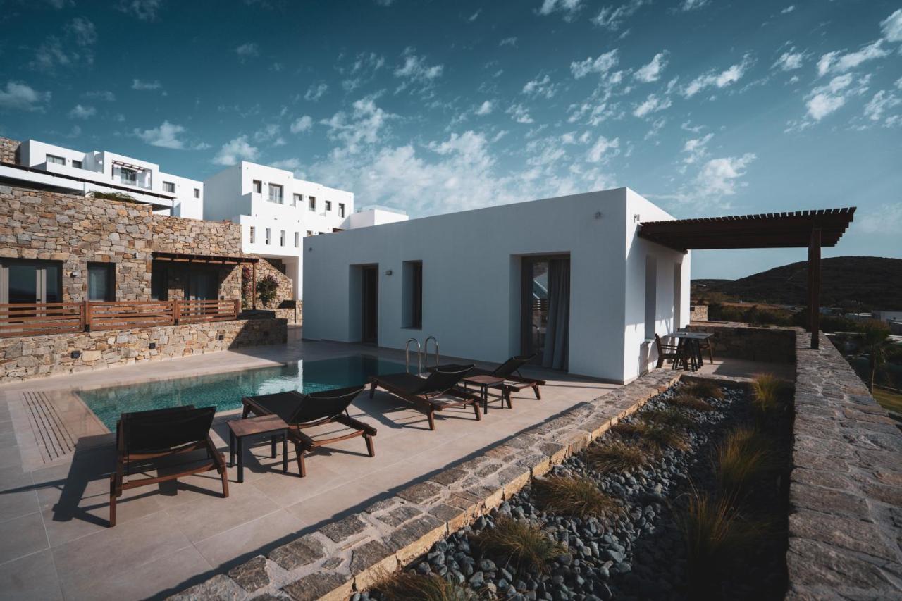 Kouros Blanc Resort & Suites Pounda Bagian luar foto