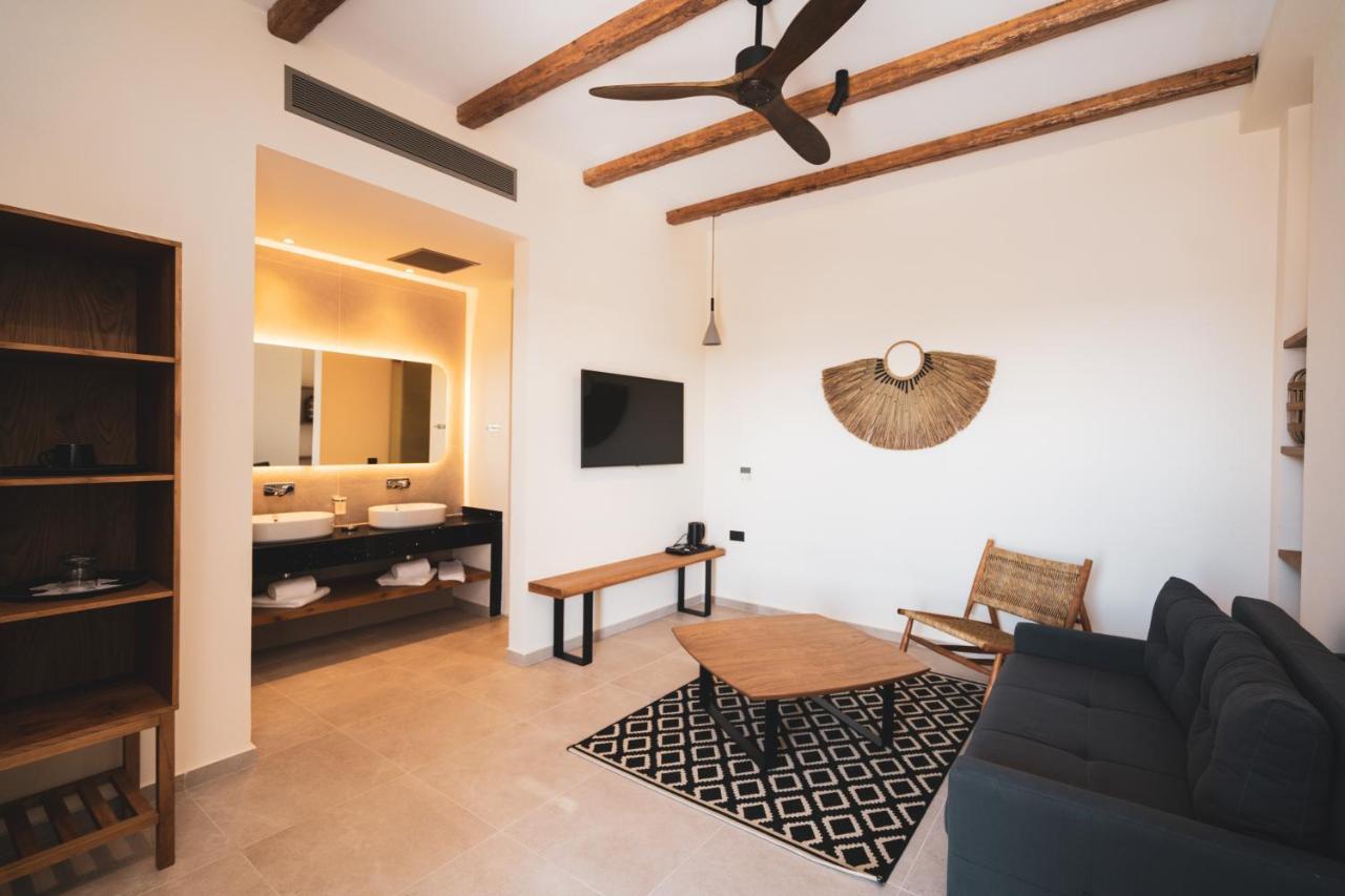 Kouros Blanc Resort & Suites Pounda Bagian luar foto