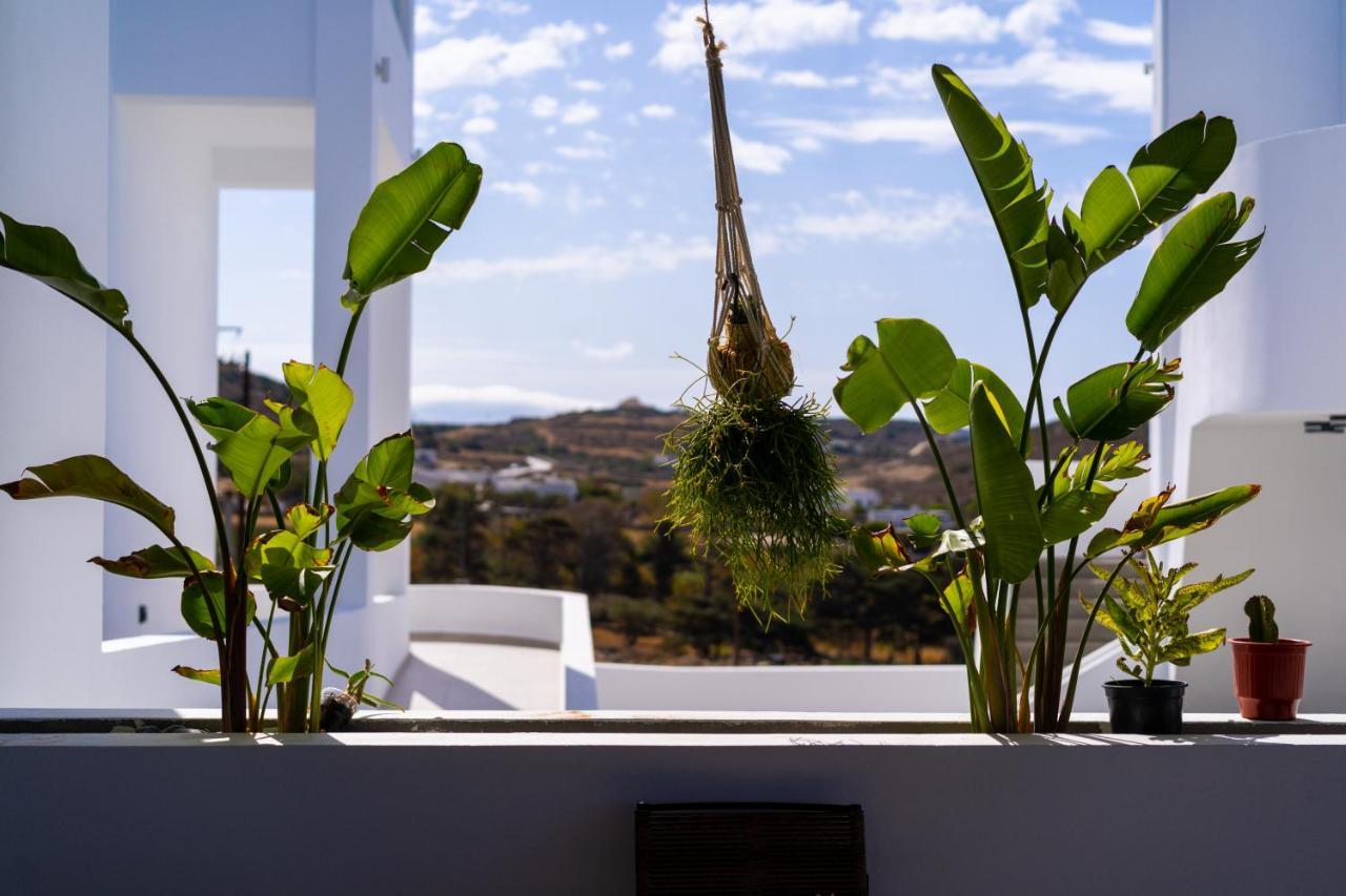 Kouros Blanc Resort & Suites Pounda Bagian luar foto