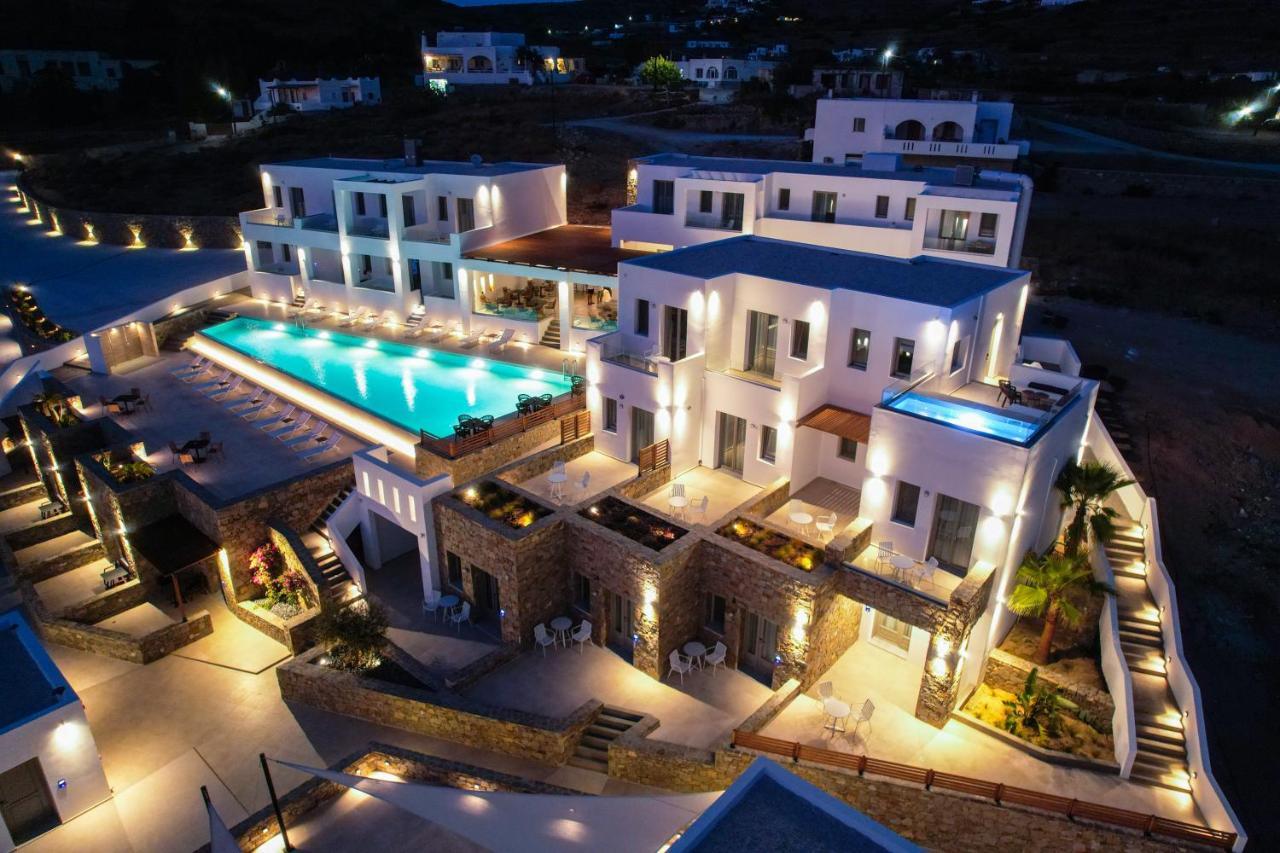Kouros Blanc Resort & Suites Pounda Bagian luar foto