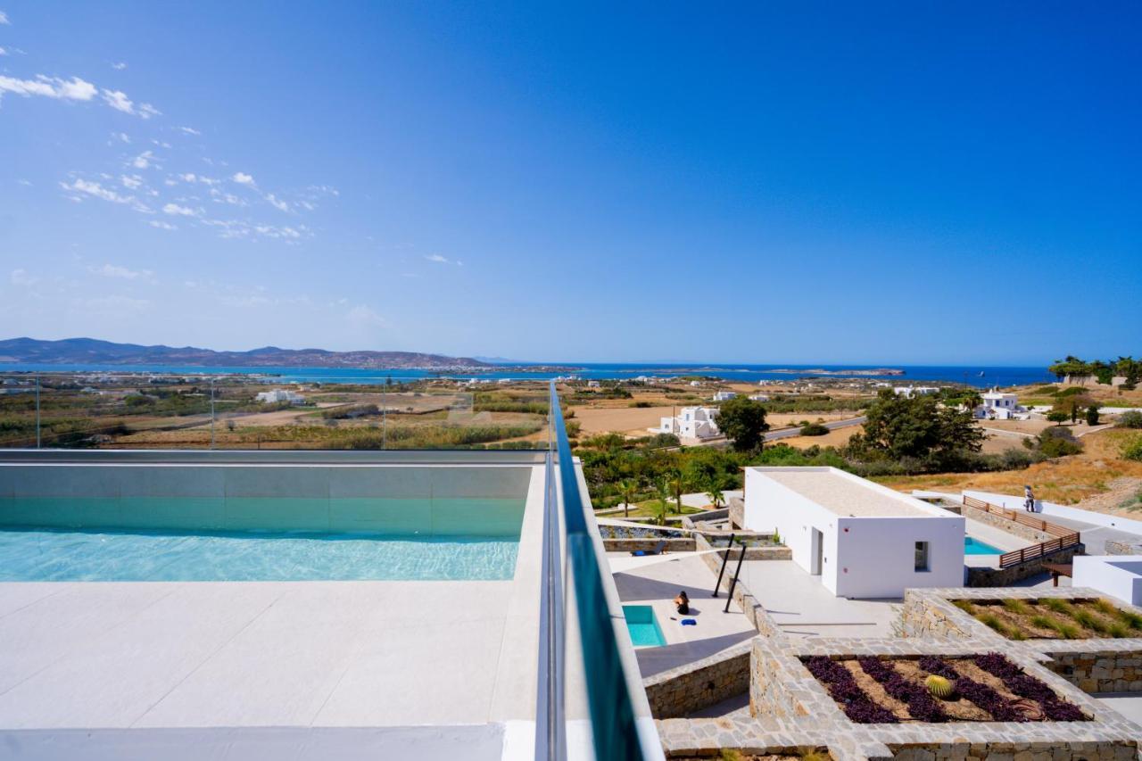 Kouros Blanc Resort & Suites Pounda Bagian luar foto