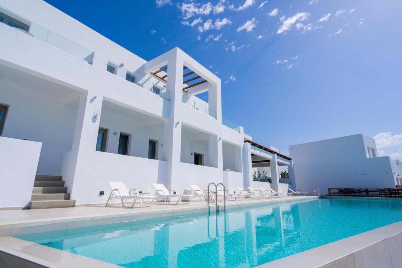 Kouros Blanc Resort & Suites Pounda Bagian luar foto
