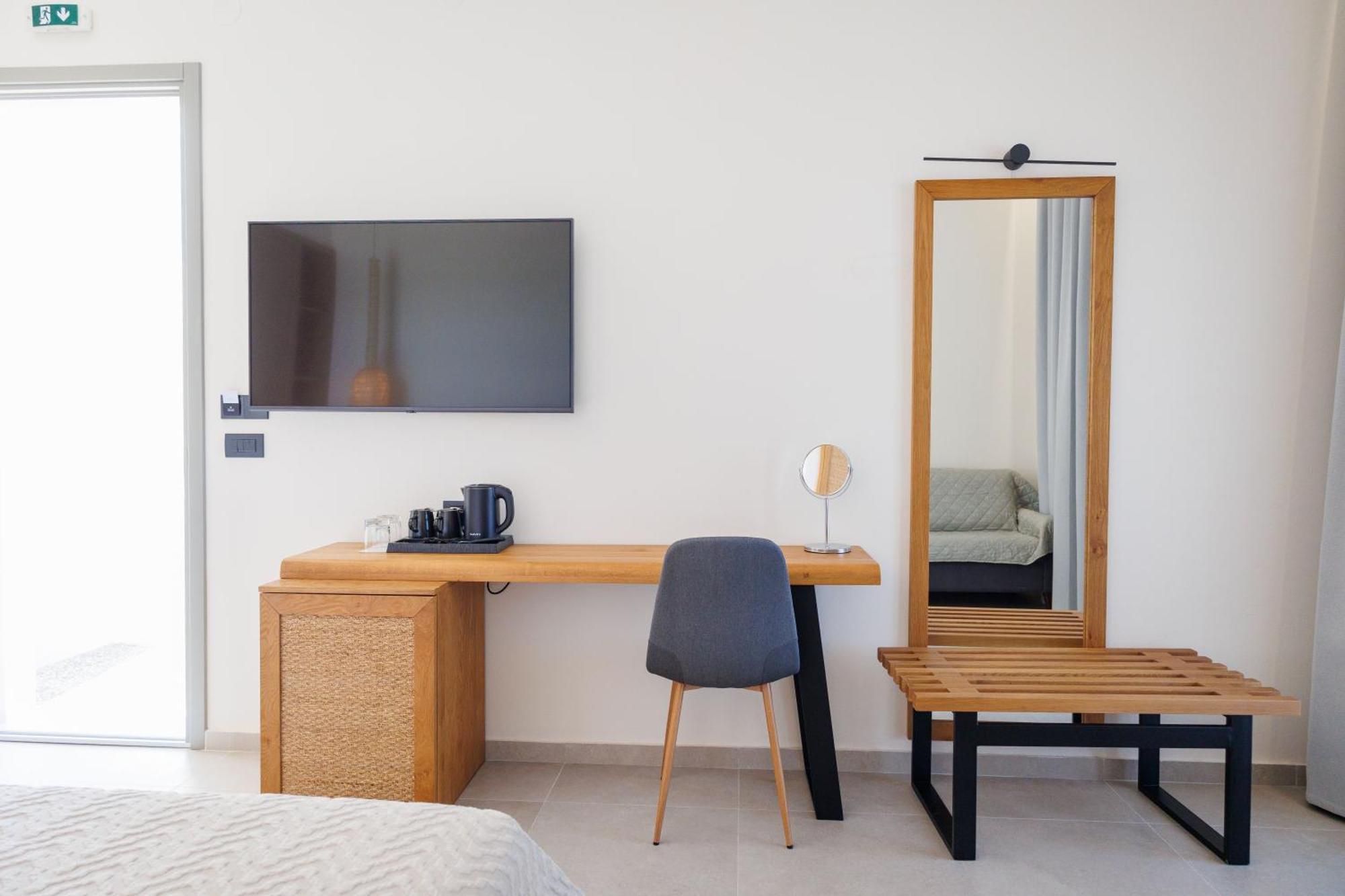 Kouros Blanc Resort & Suites Pounda Ruang foto