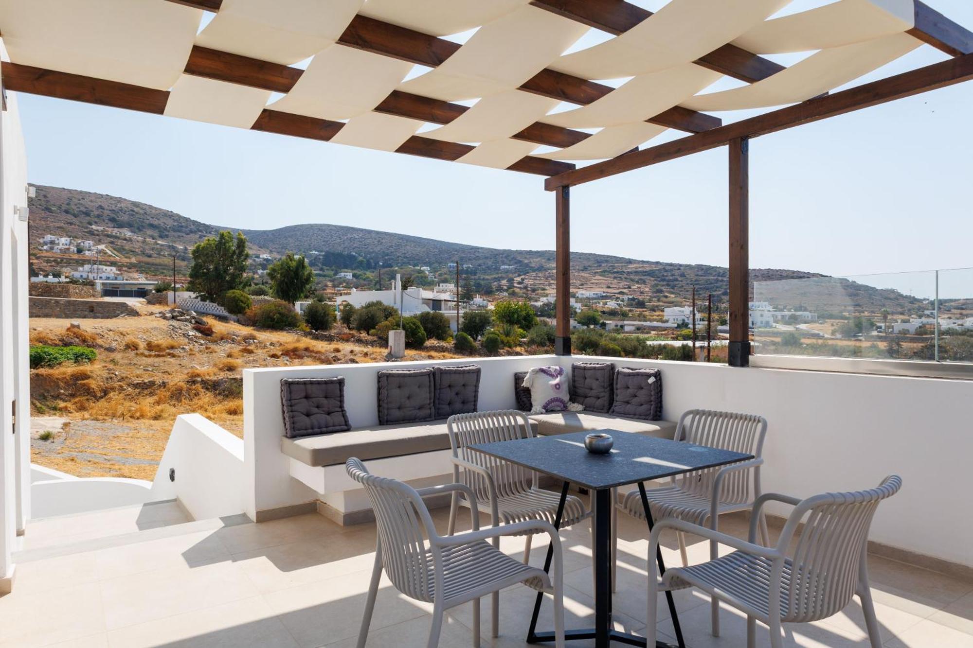 Kouros Blanc Resort & Suites Pounda Bagian luar foto